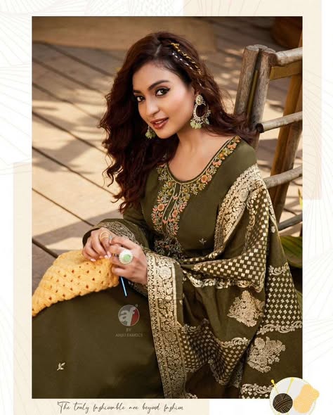 Olive Roman Silk Set